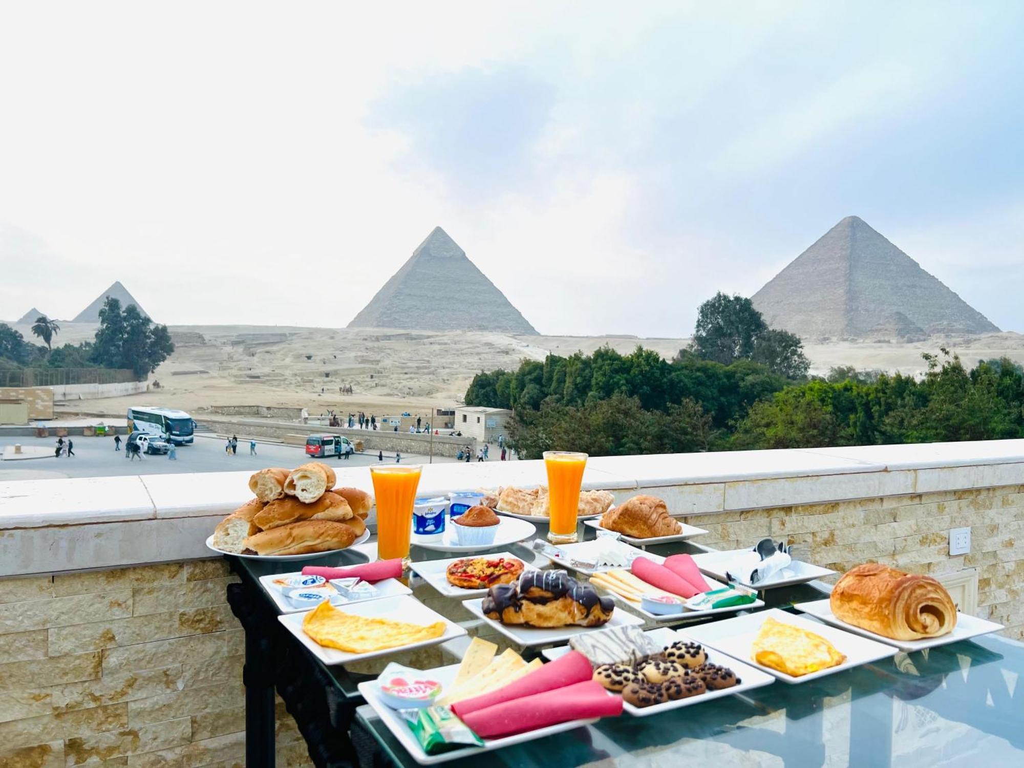 Great Scarab Pyramids View Hotel Kafret el-Gabal Eksteriør billede