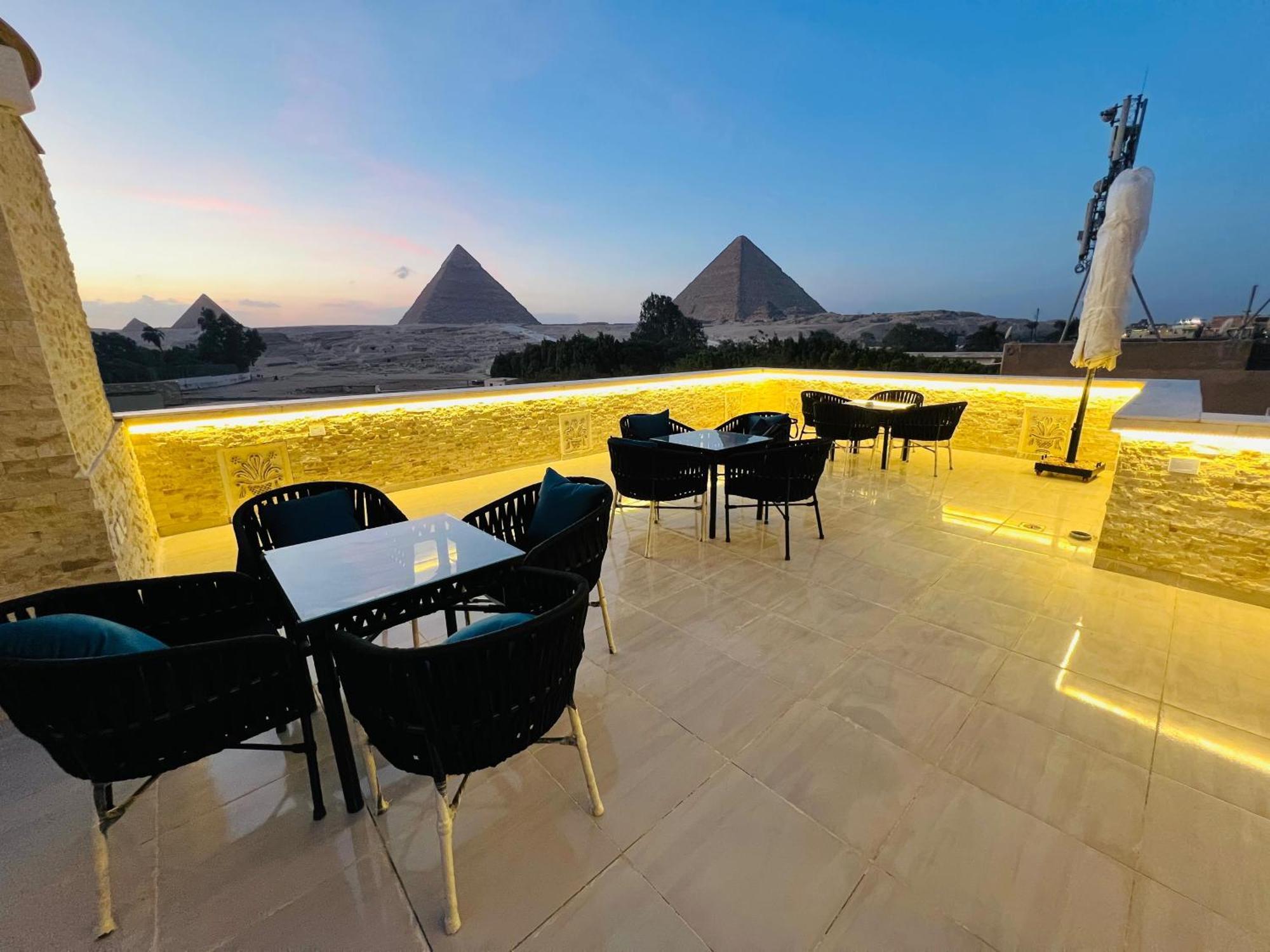 Great Scarab Pyramids View Hotel Kafret el-Gabal Eksteriør billede